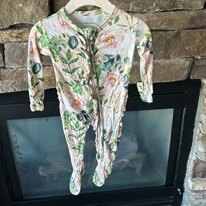 Posh Peanut 0-3mo footy Pajamas